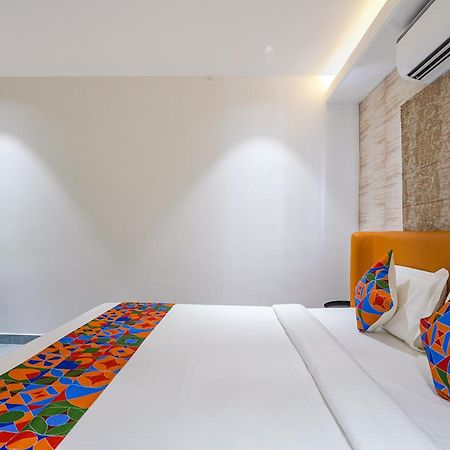 Fabhotel Prime Cloud 5 Studios Хидерабад Екстериор снимка