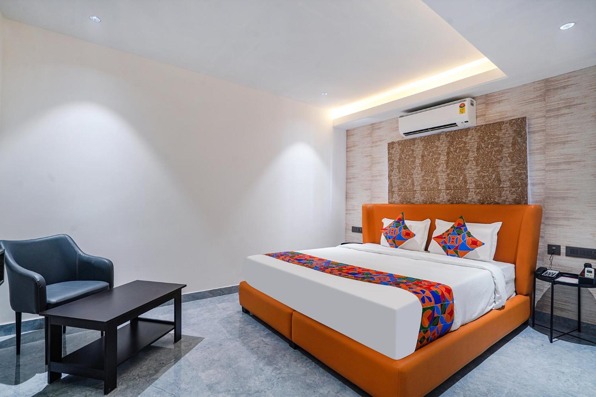 Fabhotel Prime Cloud 5 Studios Хидерабад Екстериор снимка