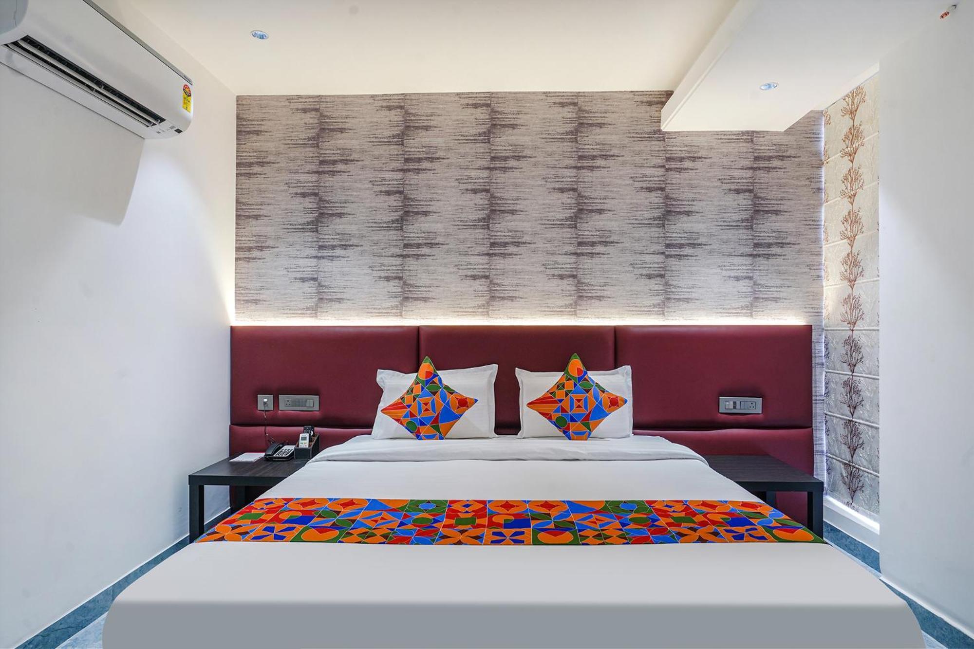 Fabhotel Prime Cloud 5 Studios Хидерабад Екстериор снимка