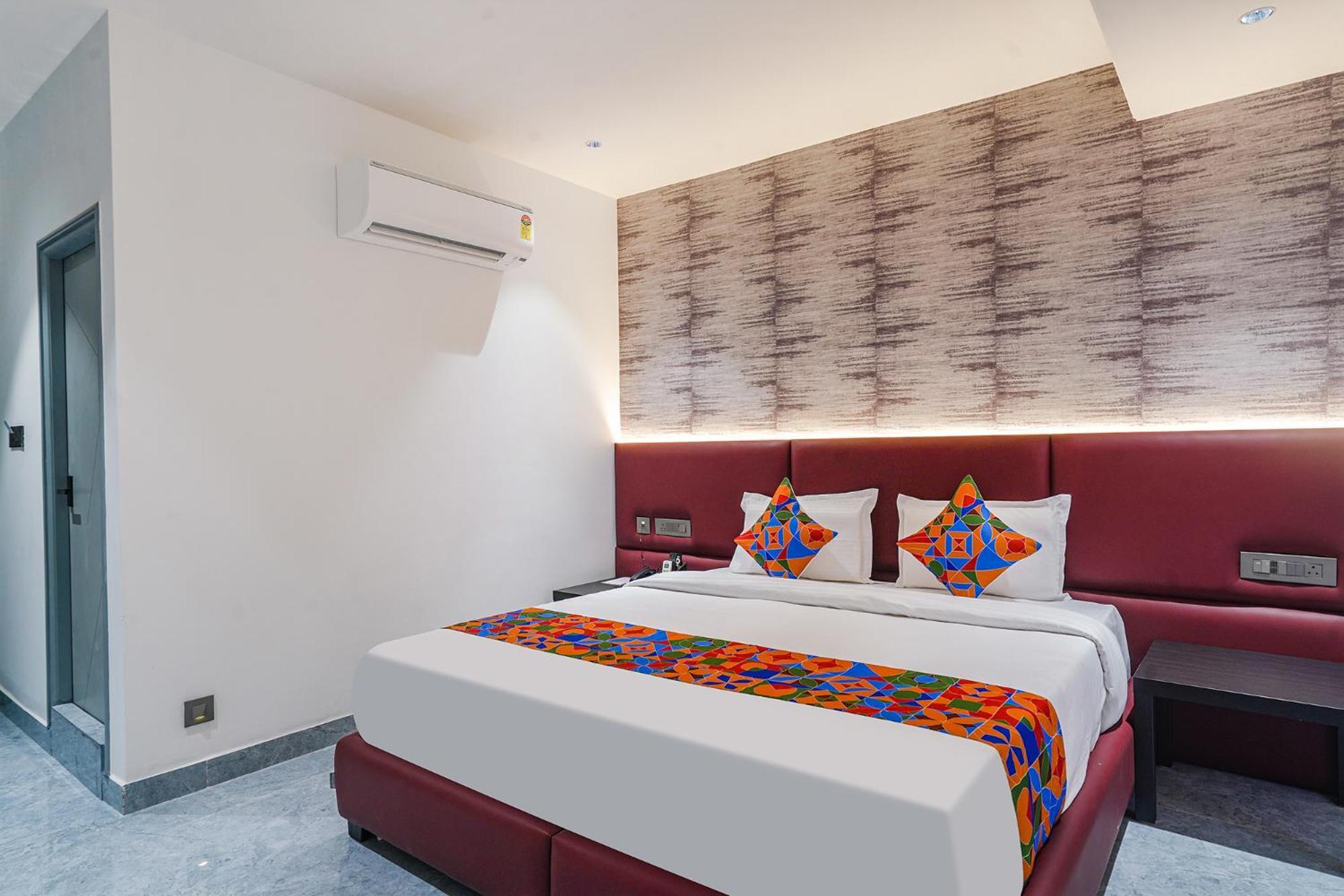 Fabhotel Prime Cloud 5 Studios Хидерабад Екстериор снимка